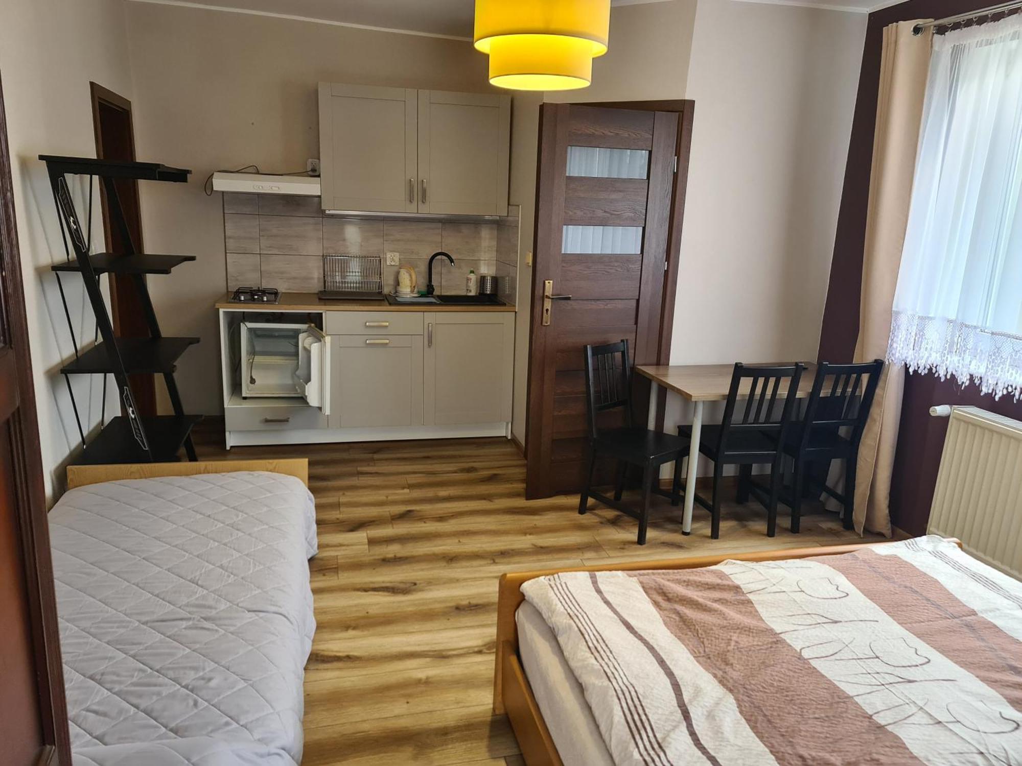 Pokoje Zacisze Lesne Stegna  Rom bilde